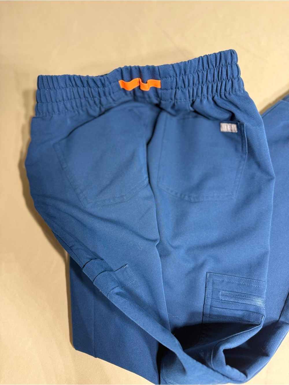FIGS Uman High Waisted Relaxed Jogger Scrub Pants Deep Reef & Orange XXS Regular - Picture 5 of 5